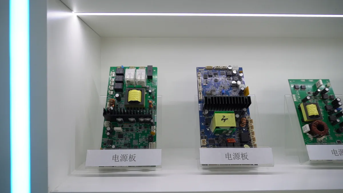 PCBA production work at Shenpuneng Electronics